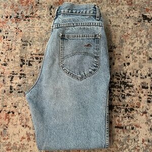 Vintage 1980's Chic High Waisted Mom Jeans Acid Wash